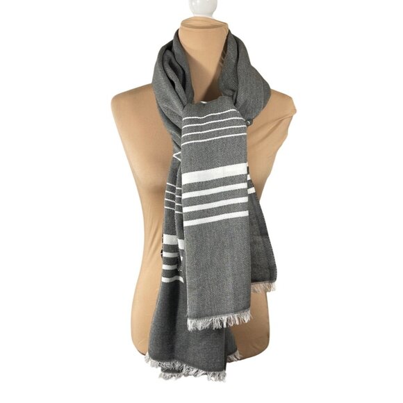 J.Crew Scarf Poncho Grey Cream Blanket Stripe One Size Fringe Wrap - Picture 4 of 7